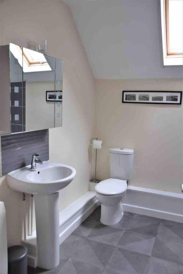 Charming 3-Bed Apartment In Talgarth Powys Брекон Экстерьер фото
